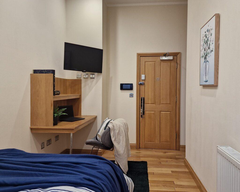 student accomodation en suite room at The Student Lodge Nottingham.